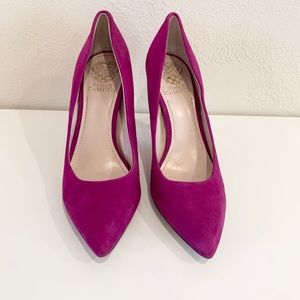 Vince Camuto pumps 💜